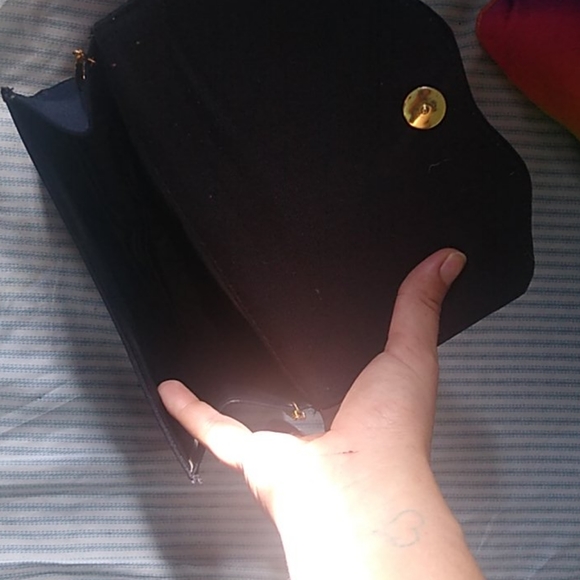 Purse - Picture 3 of 3